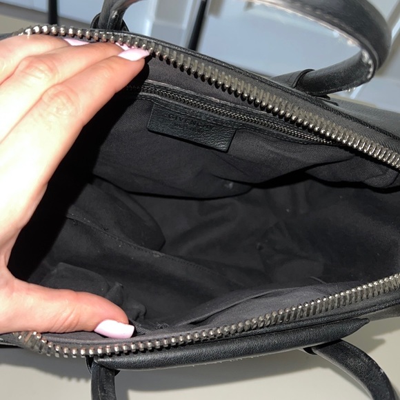 Givenchy Medium Antigona Bag | Black Leather 💘 - Picture 11 of 13